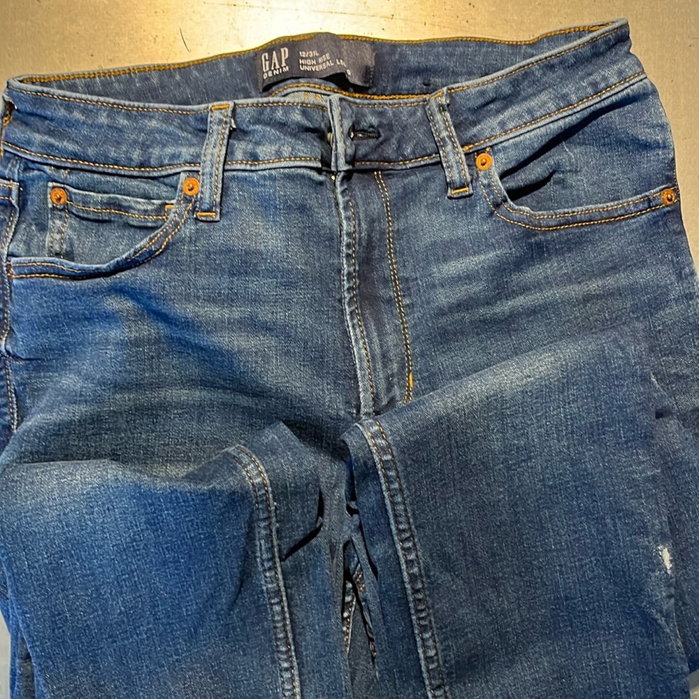 Gap skinny high rise universal legging Jeans 12/31